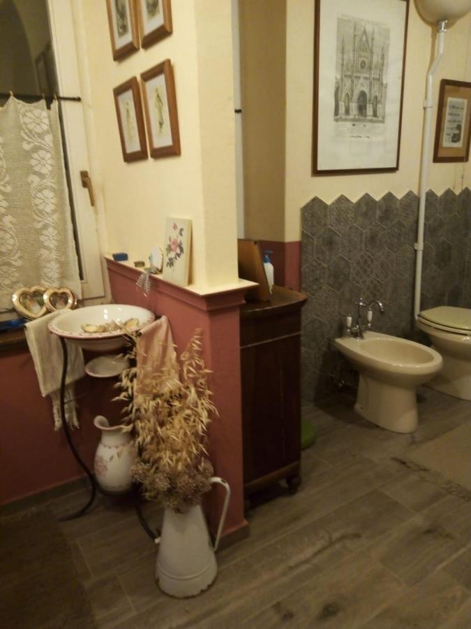 B&B La Gallinella Rossa Baschi Экстерьер фото
